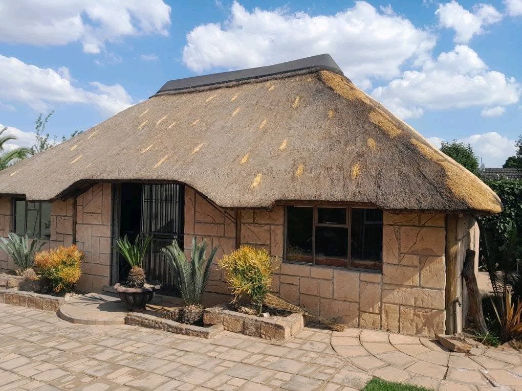Thatch Roofing & Repairs